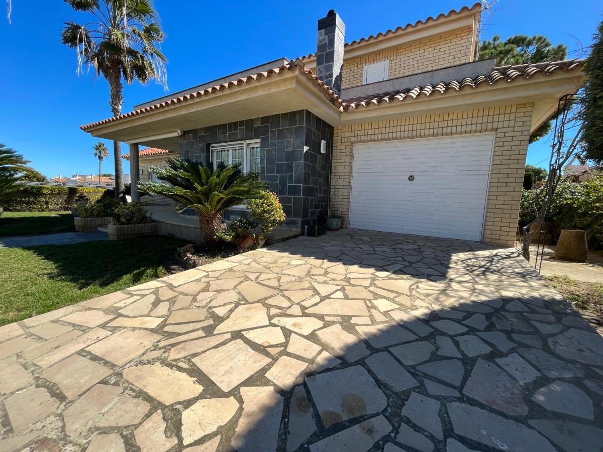 Lluna Villa Riumar